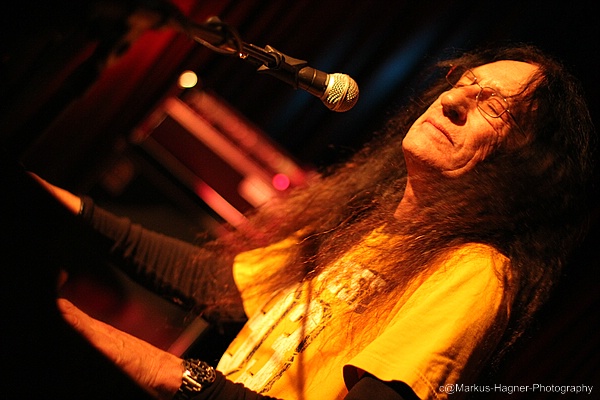 Ken Hensley — archive photograph 03