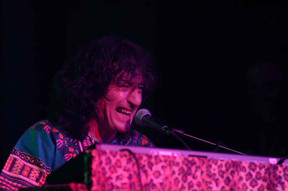 Ken Hensley — archive photograph 15